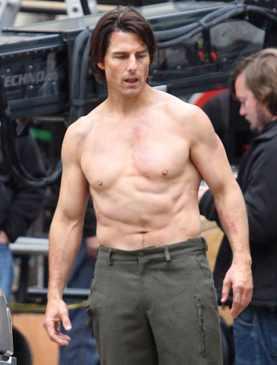 Tom Cruise Shirtless.